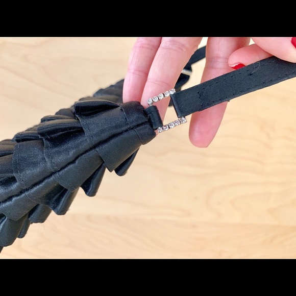 2/$20 Vintage Black Satin Mini Ruffle Purse - Picture 10 of 10